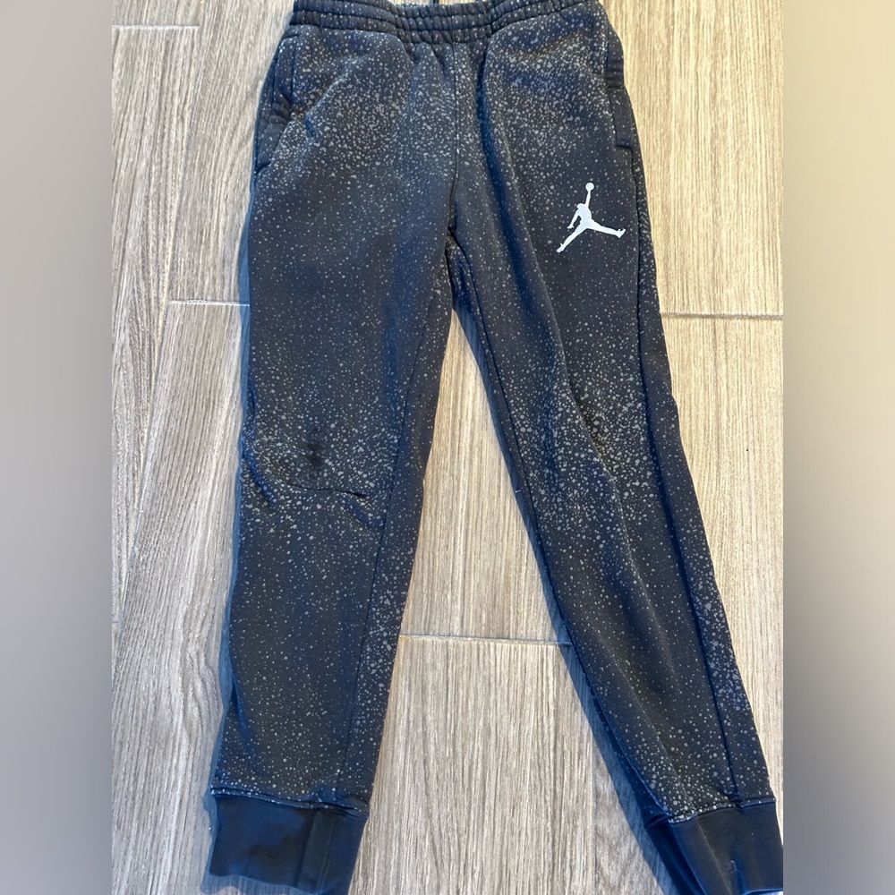 Jordan kids sweatpants size S